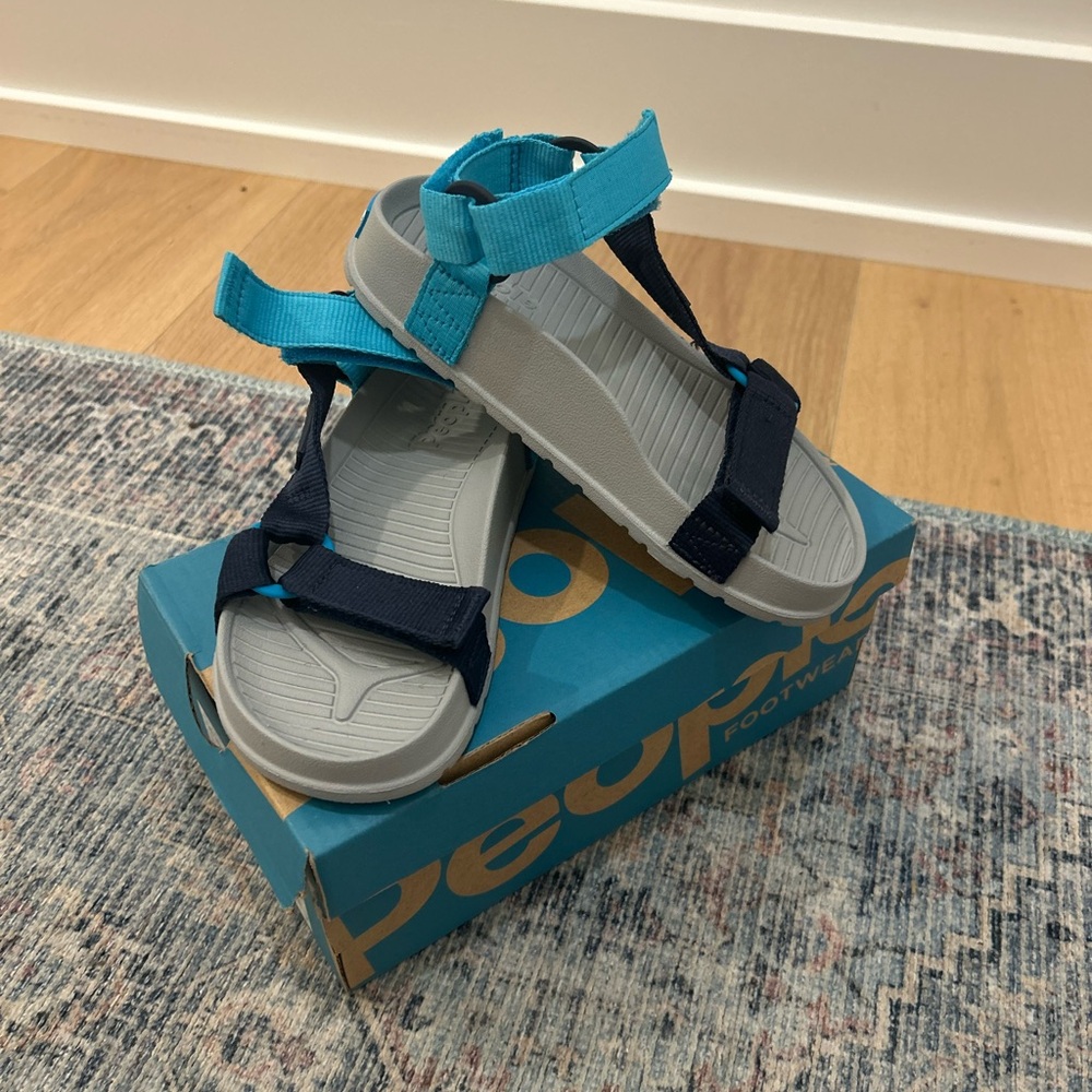 People Footwear Lenny Trail Kids Sandals Size 12
